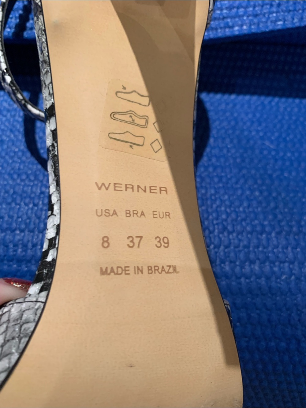 🌸WERNER🌸T-STRAP, SNAKE PRINT, POINTED TOE HEELS. WORN ONCE. EXCELLENT CONDITION! - Picture 4 of 5